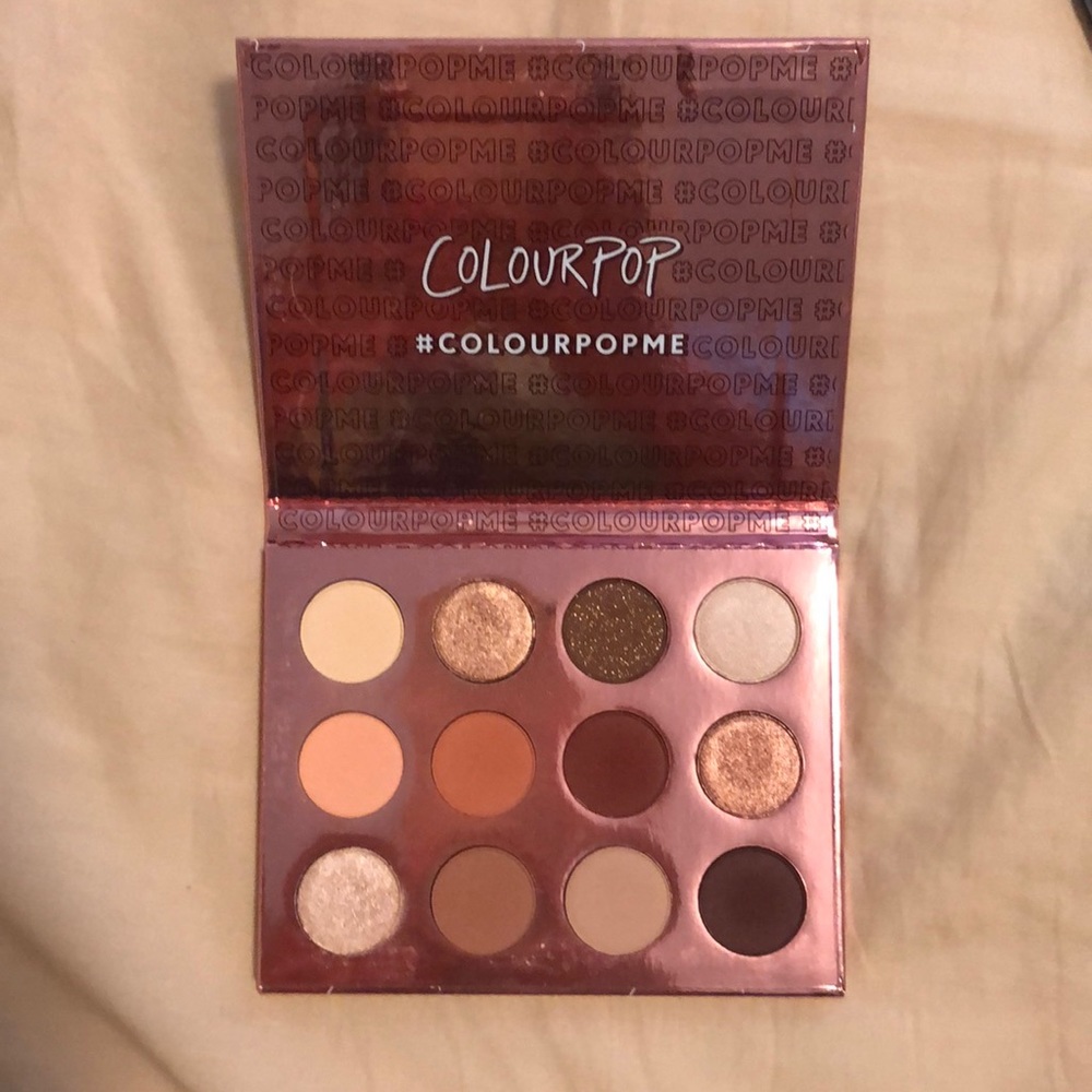 Makeup pallets